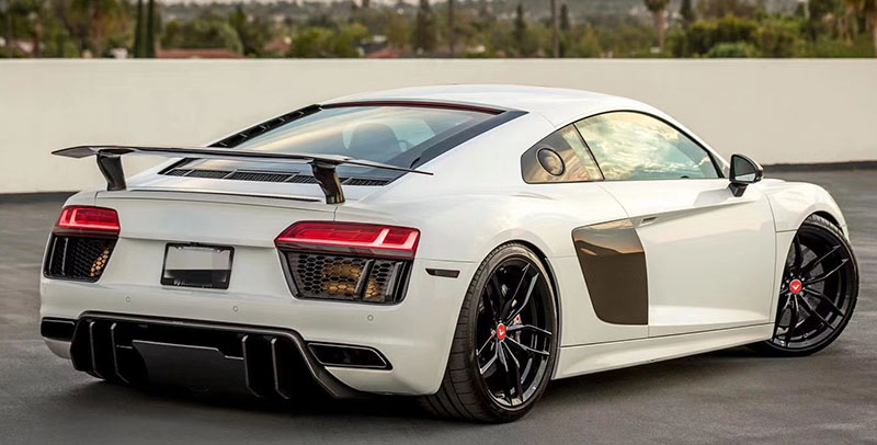 For Audi R8 Carbon Fiber V style Spoiler