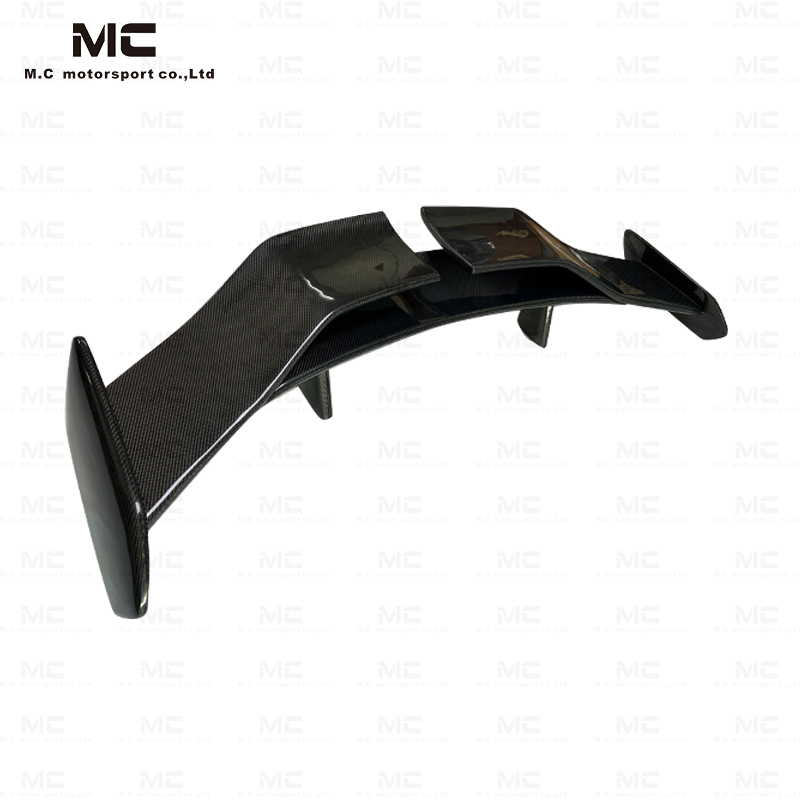 For BMW G82 D Style Carbon Fiber Rear Spoiler 
