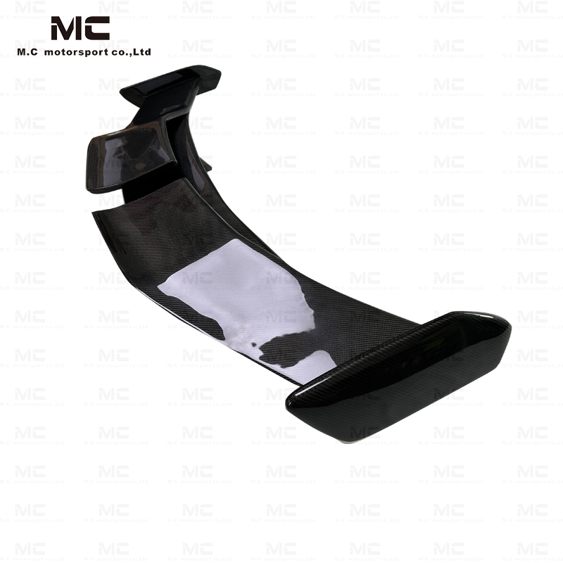 For BMW G82 D Style Carbon Fiber Rear Spoiler 