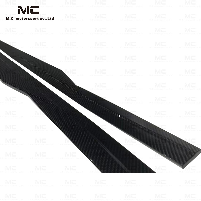 For BMW G87 R44 Style Carbon Fiber Side Skirts 