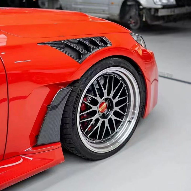 For BMW G87 A Style Carbon Fiber Side Fenders 
