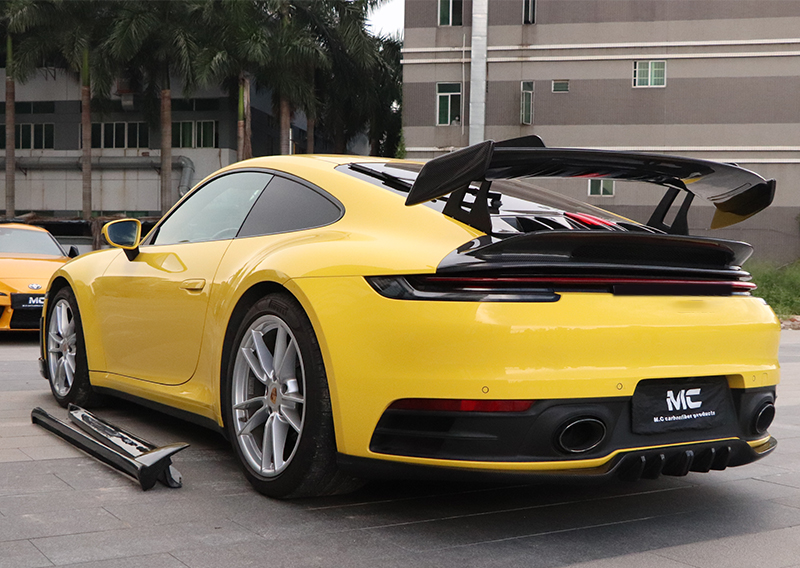 For Porsche 911 992 Techart Style Carbon Fiber Rear Diffuser 2019+