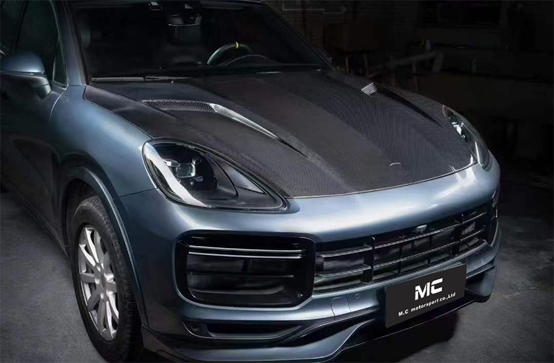 For Porsche Cayenne TKT Style Dry Carbon Fiber Engine Hood 2018-2023