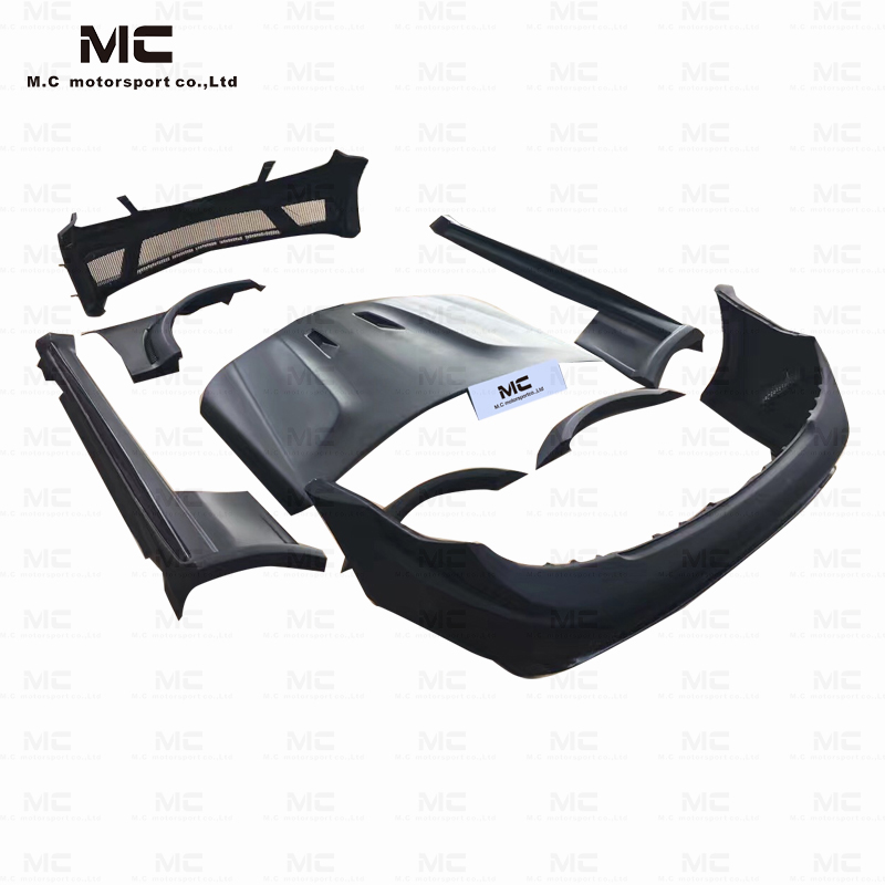 For Mercedes Benz W204 Wide Body Style Half Carbon Fiber Body Kit (with light) 2010--2014