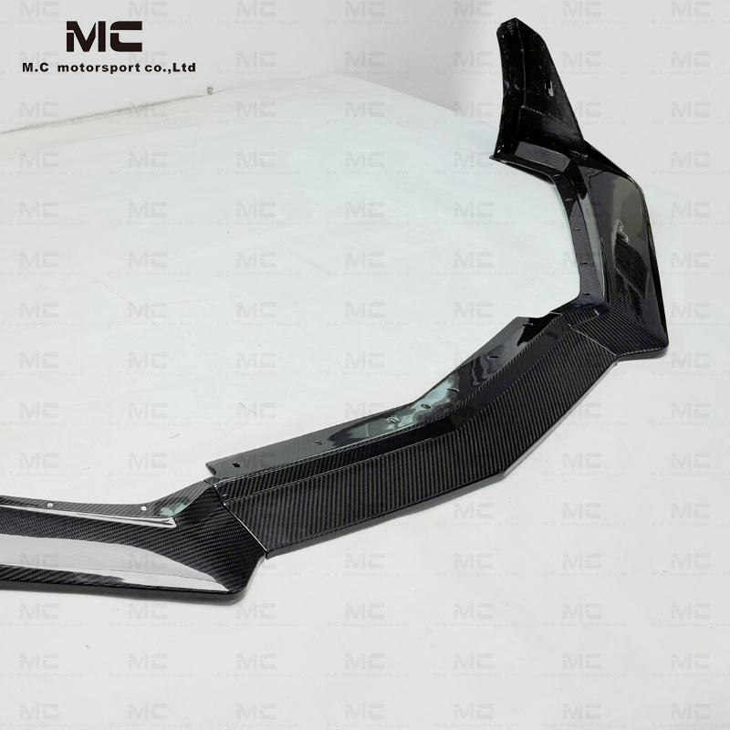 For CHEVROLET Corvette C8 ZR1 ZTK Style Dry Carbon Fiber Front Lip 2020+