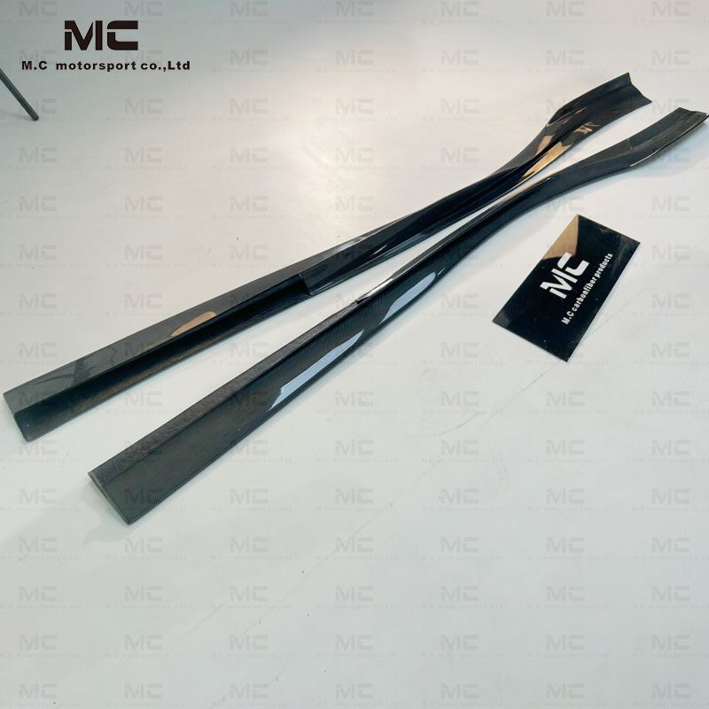 For Ferrari F8 Carbon Fiber Side Skirts 2014-2021