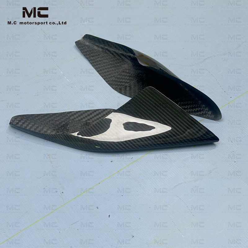 For Ferrari F8 Carbon Fiber Side Air Vent 2014-2021