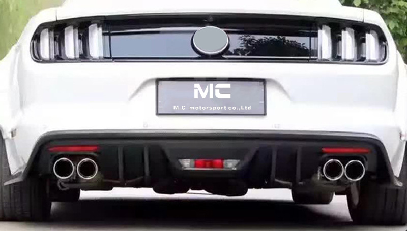 For Ford Mustang Flame style Carbon Fiber Rear Diffuser 2015-2017
