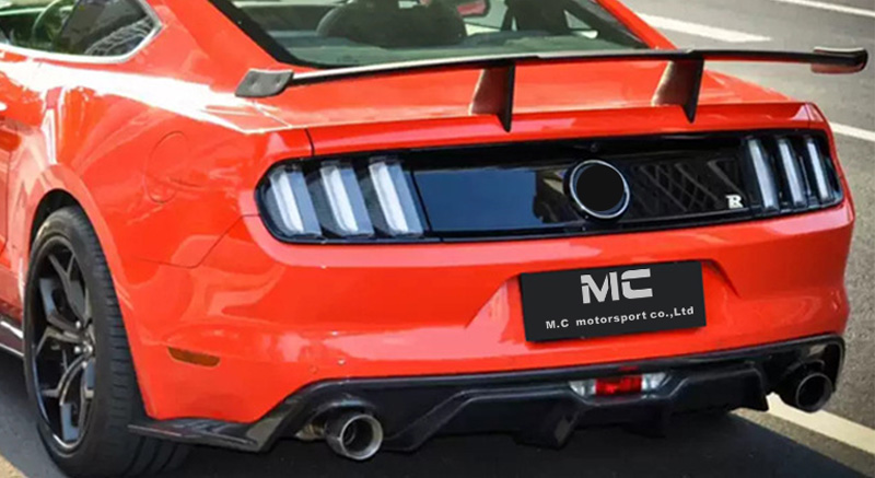 For Ford Mustang Carbon Fiber Rear Diffuser 2013-2017